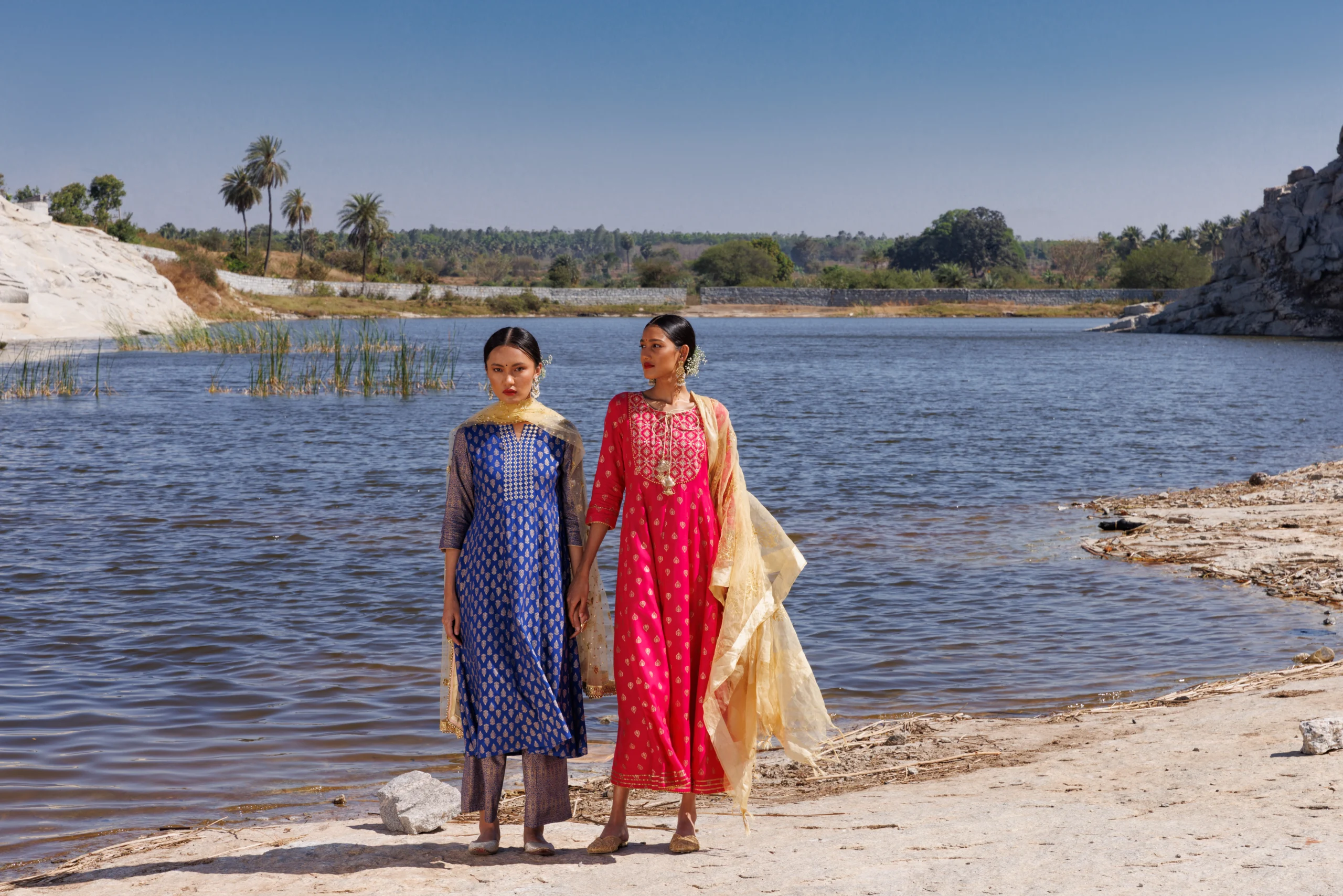 ETHNIC SS 22-0007 a a